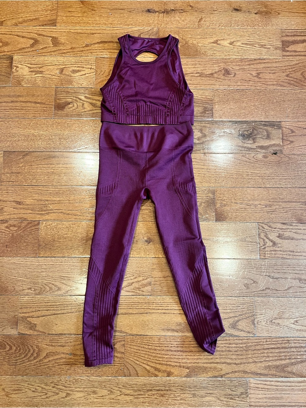 Seamless High-Waist Active Leggings in Deep Plum size medium